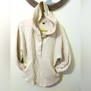 Hooded quilted pullover